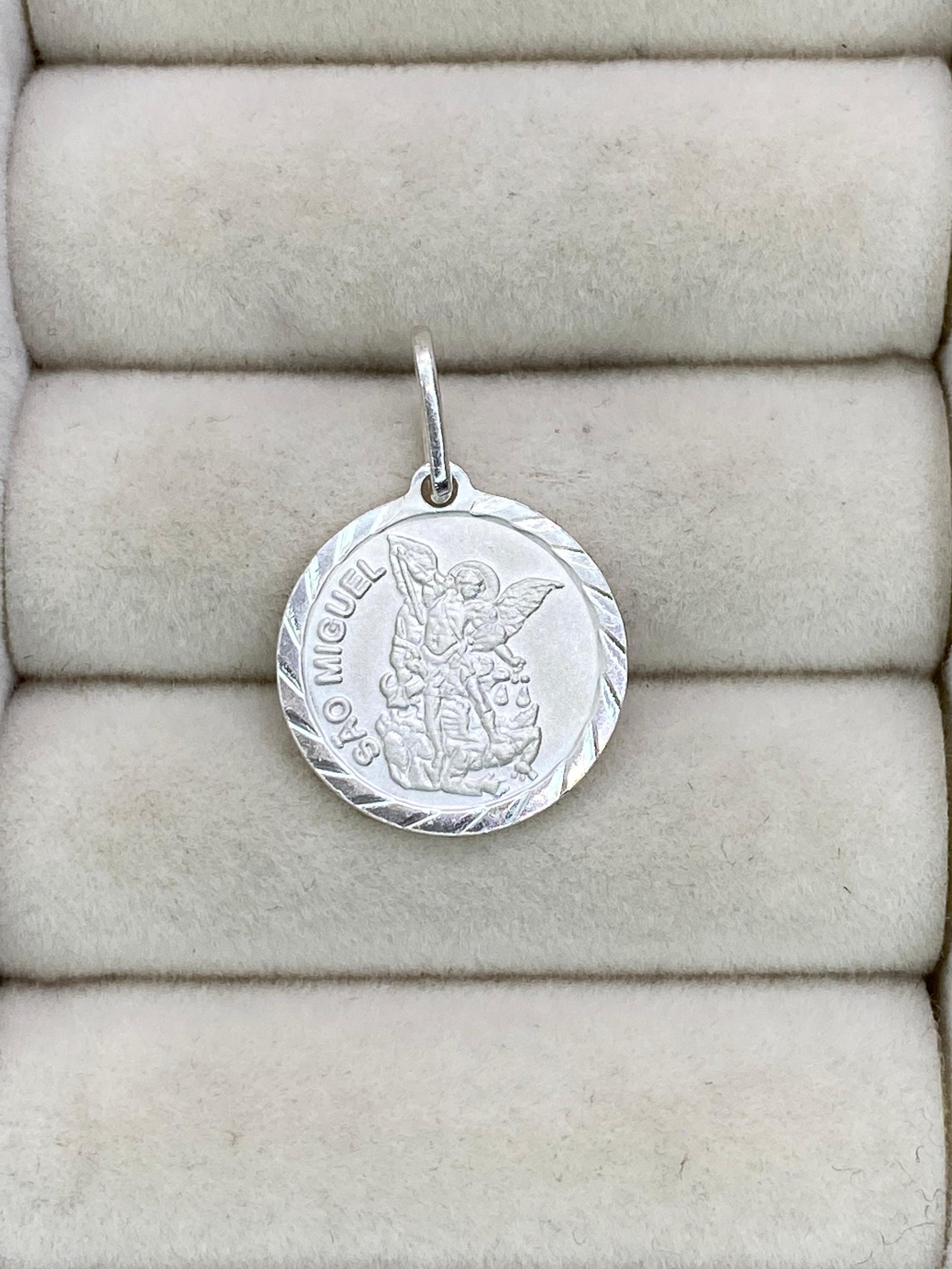 Pingente São Miguel Arcanjo