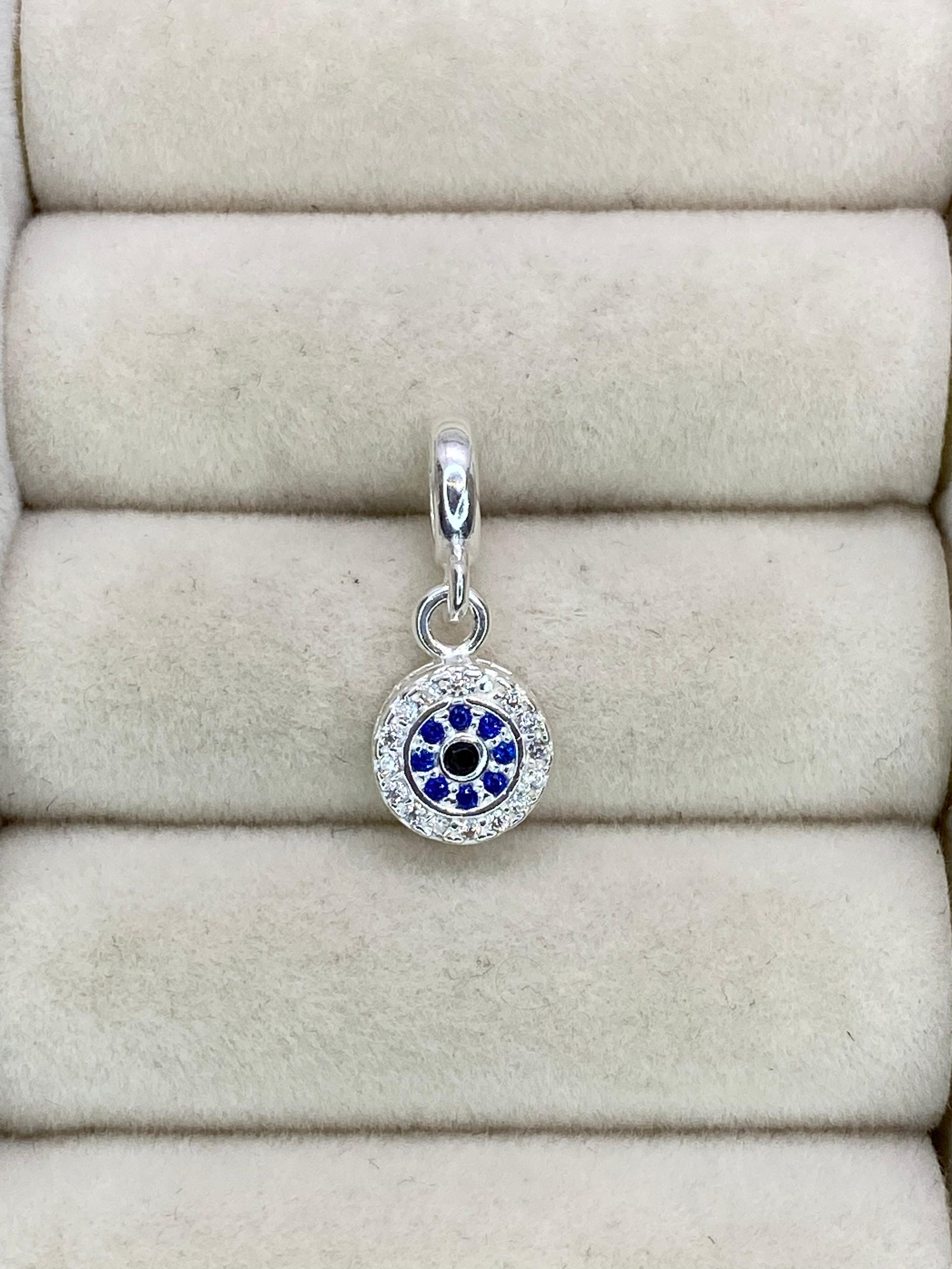 Berloque Olho Grego Craveja