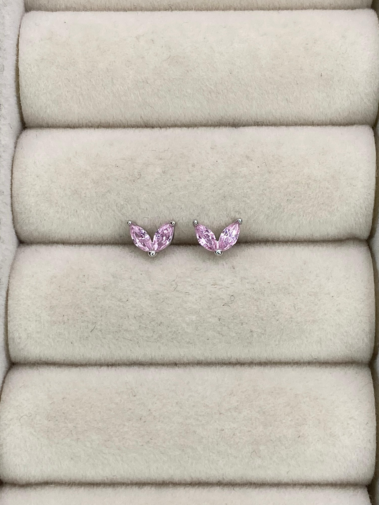 Brinco Zircônia Navetes Rosa