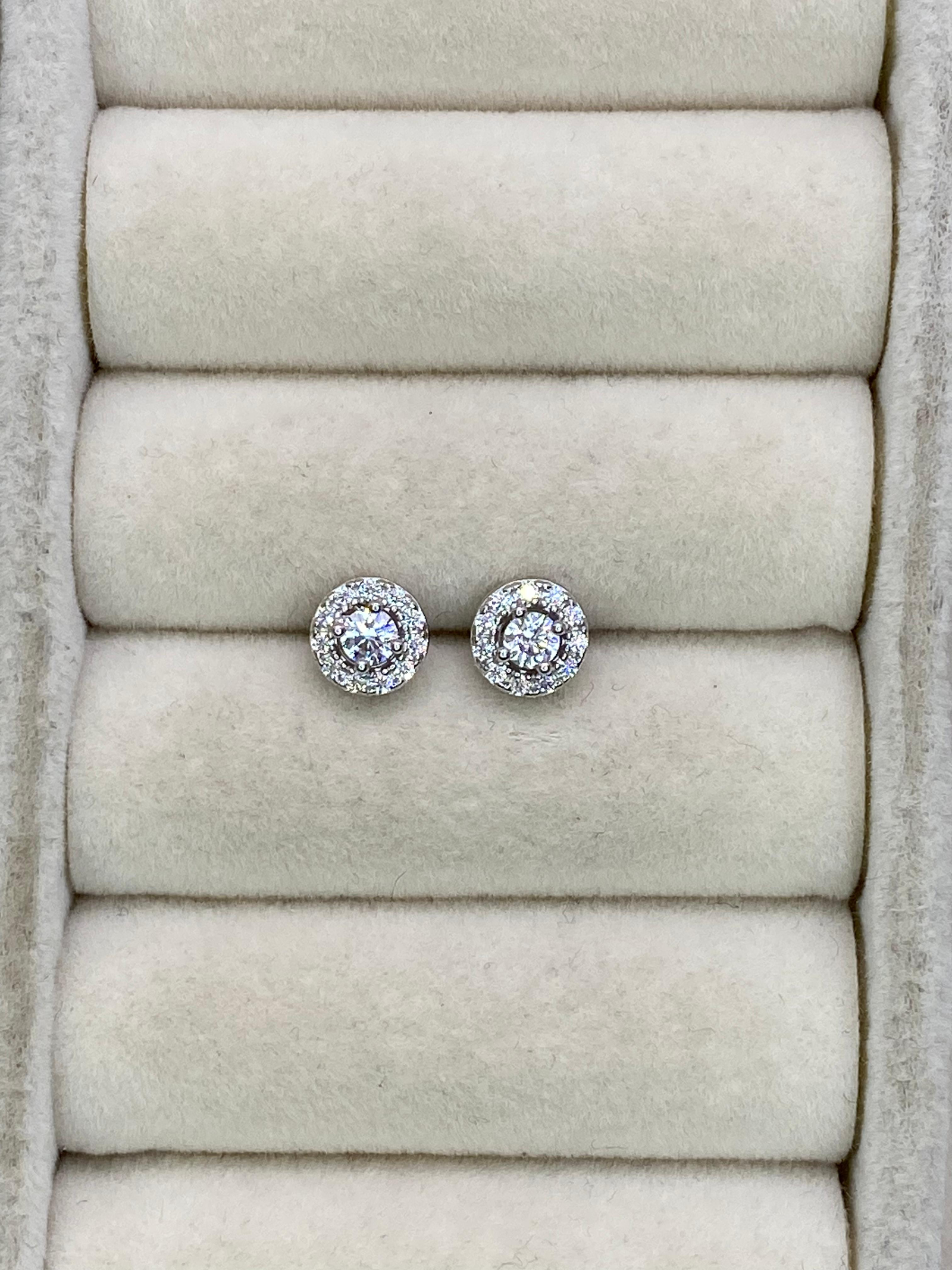 Brinco Zircônia Cravejado