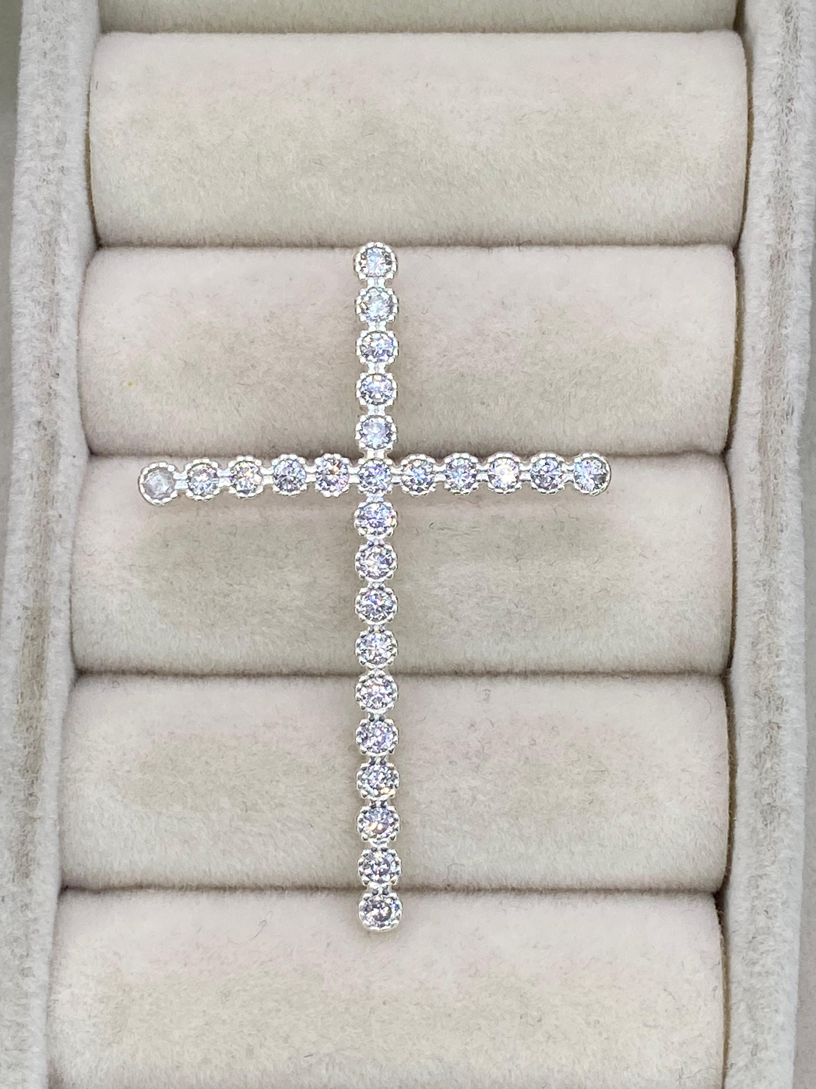 Pingente Cruz zircônias